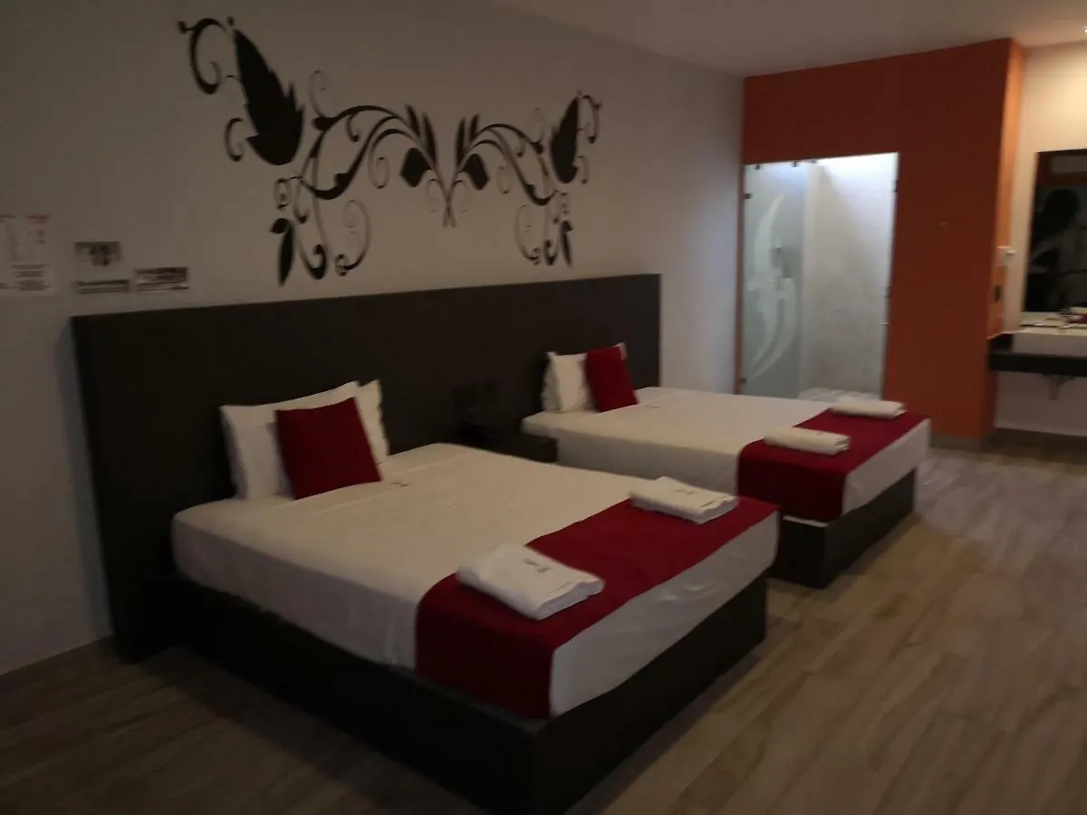 Motel Due Cancun Love hotel